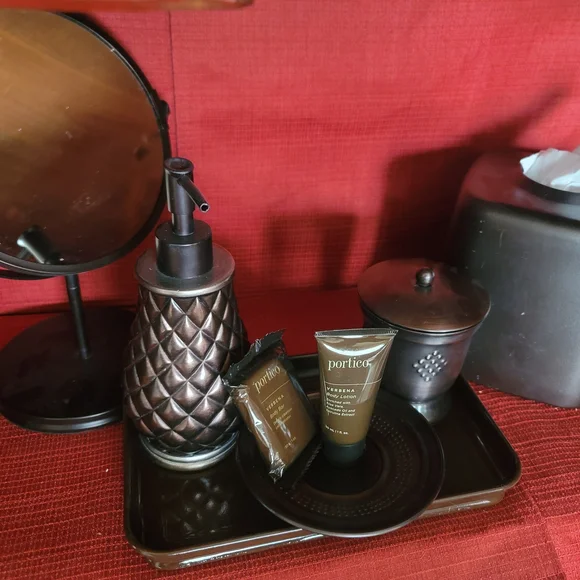 NEW! 6pc. Elegant Bronze/ Brown Metal / Ceramic Complete Bathroom Accessory Set - Picture 7 of 15